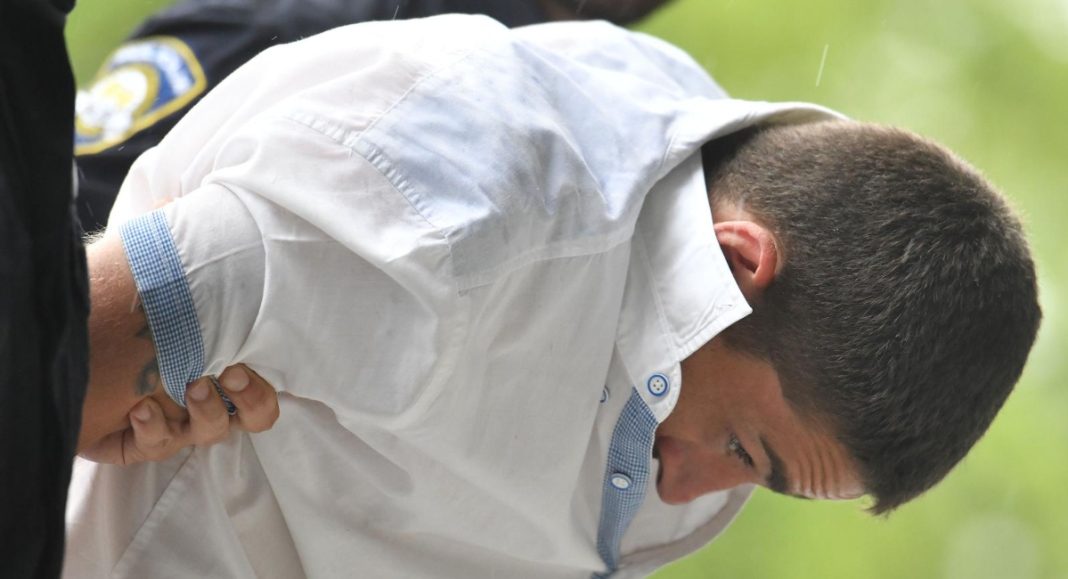 ‘Kaj sam dole napravil? Kaj bum sad?‘: Cure detalji krvavog zločina, majku ubio dok je spavala, polubrat opisao stravične trenutke ‘Kaj sam dole napravil? Kaj bum sad?‘: Cure detalji krvavog zločina, majku ubio dok je spavala, polubrat opisao stravične trenutke