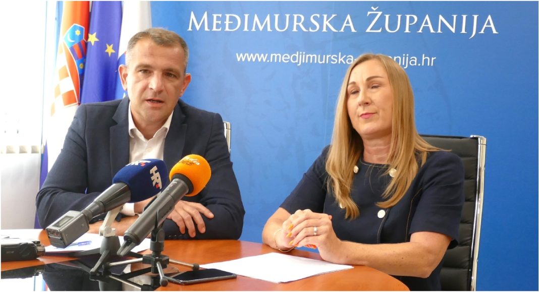 Upisano 1.106 učenika, što je više od 85 posto propisanih upisnih kvota! Upisano 1.106 učenika, što je više od 85 posto propisanih upisnih kvota!