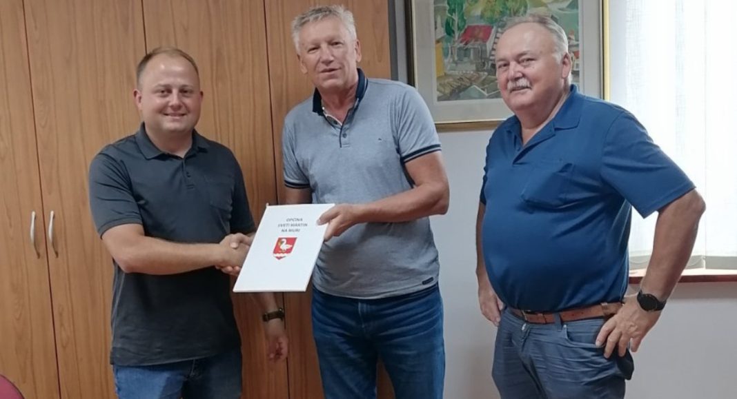 Sveti Martin na Muri uvodi svjetlosne znakove na ključnim pješačkim prijelazima Sveti Martin na Muri uvodi svjetlosne znakove na ključnim pješačkim prijelazima