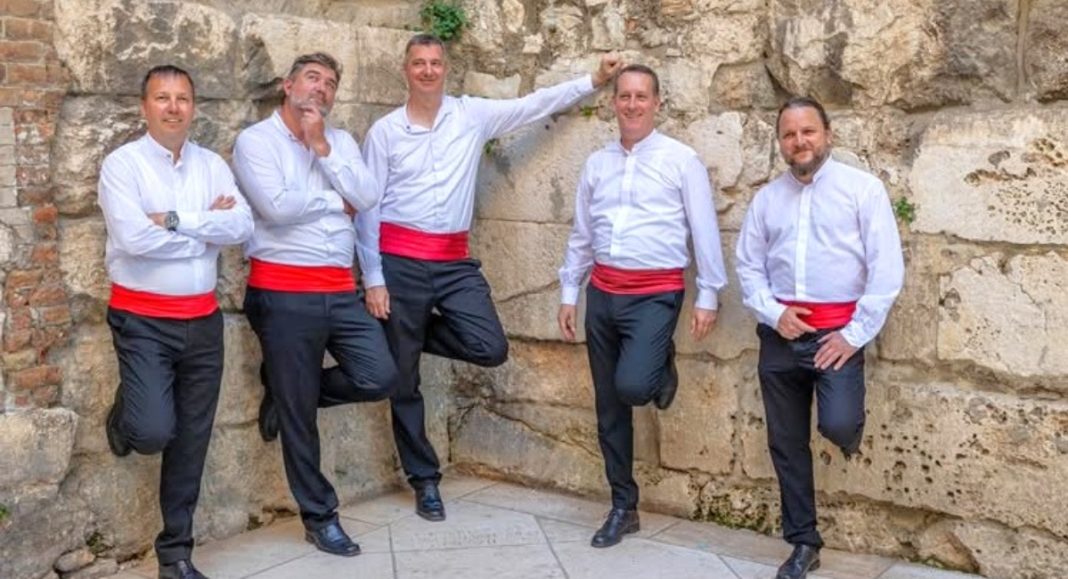 Danas, u petak, klapa “Iskon” na Mađerkinom bregu iznad Štrigove! Danas, u petak, klapa “Iskon” na Mađerkinom bregu iznad Štrigove!