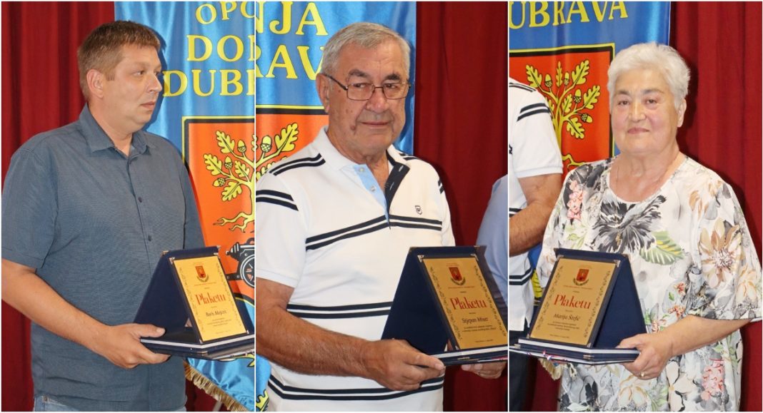 FOTO Stjepan Miser, Boris Majcen i Marija Štefić: Plakete za ljude koji žive za svoje mjesto! FOTO Stjepan Miser, Boris Majcen i Marija Štefić: Plakete za ljude koji žive za svoje mjesto!
