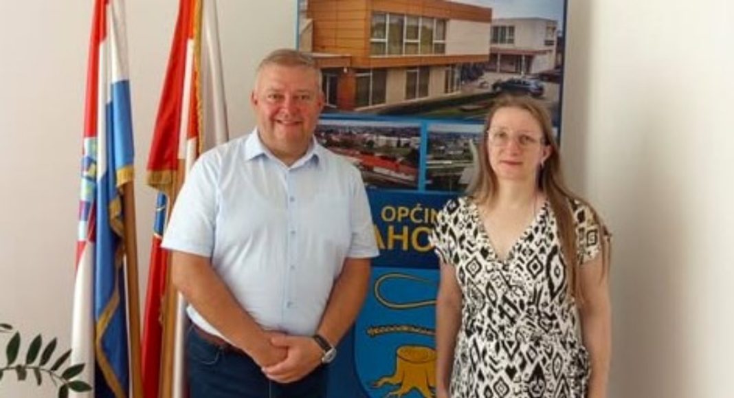 Općina Strahoninec pomaže Udrugu Ana, koja osigurava programe za djecu i mlade! Općina Strahoninec pomaže Udrugu Ana, koja osigurava programe za djecu i mlade!