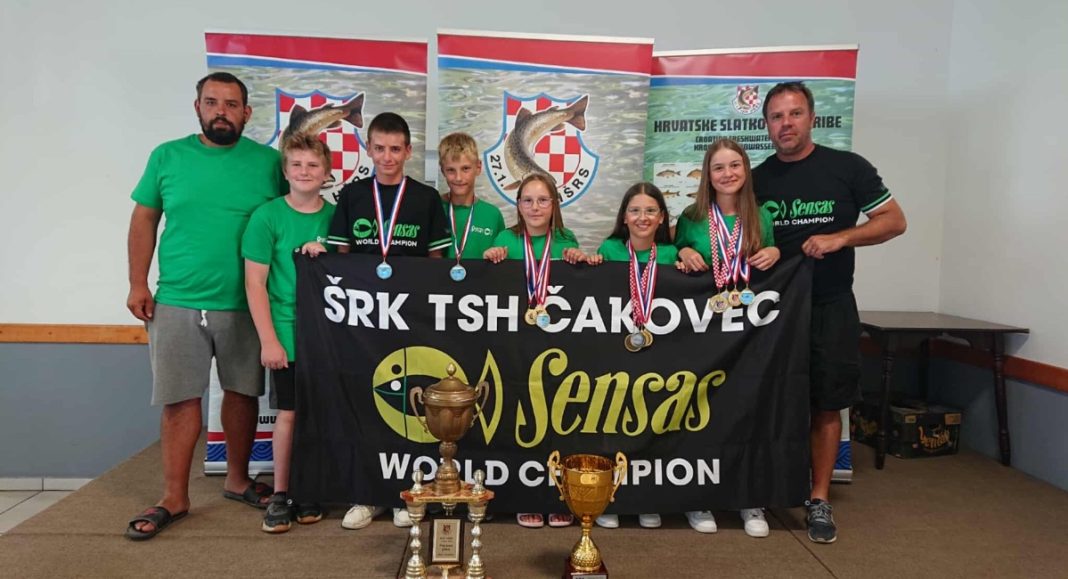 Kadetkinje ekipne i pojedinačne prvakinje Hrvatske – Hana Horvat najbolja u državi Kadetkinje ekipne i pojedinačne prvakinje Hrvatske – Hana Horvat najbolja u državi