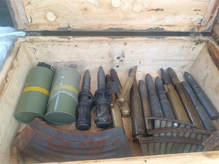 Građani predali oružje u Murskom Središću i Podturnu: dvije bombe, 12 topničkih streljiva i 50 metaka Građani predali oružje u Murskom Središću i Podturnu: dvije bombe, 12 topničkih streljiva i 50 metaka