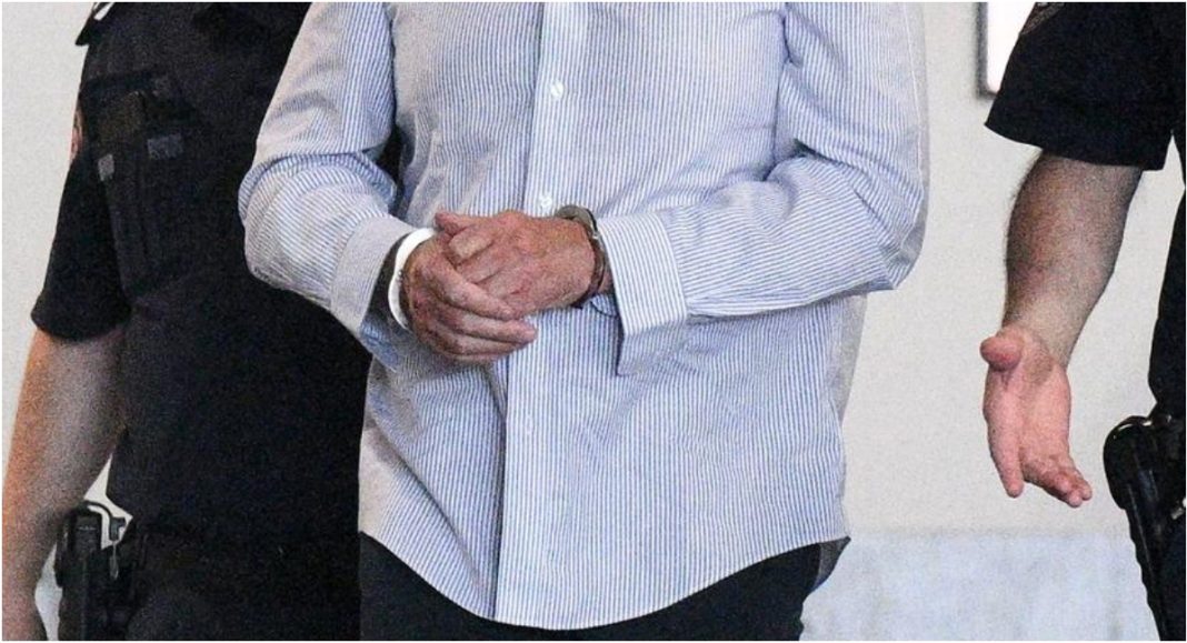 Ravnatelj u Međimurju osumnjičen da je lažirao radno vrijeme i nezakonito zaradio tisuće eura Ravnatelj u Međimurju osumnjičen da je lažirao radno vrijeme i nezakonito zaradio tisuće eura