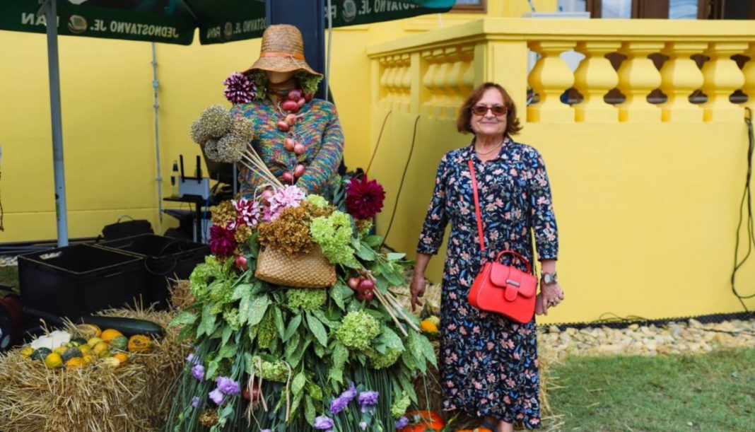 Svaka čast Biserka! Prekrasna Gospođa Jesen ukrasila Dane ljuka Svaka čast Biserka! Prekrasna Gospođa Jesen ukrasila Dane ljuka