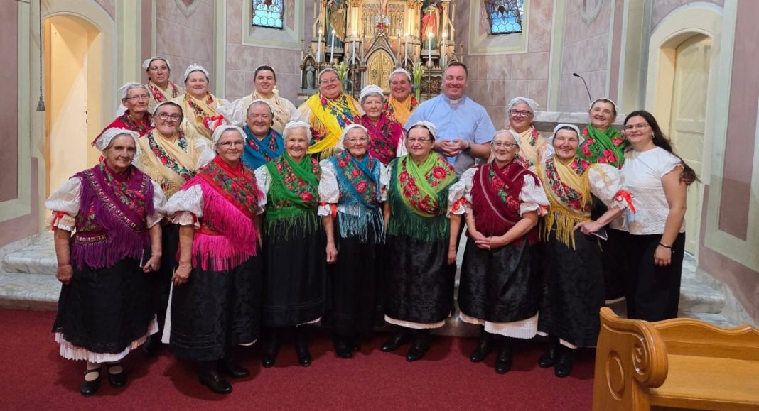 Vratišinec proslavio blagdan Gospe Snježne uz koncert sakralnih pjesama Vratišinec proslavio blagdan Gospe Snježne uz koncert sakralnih pjesama