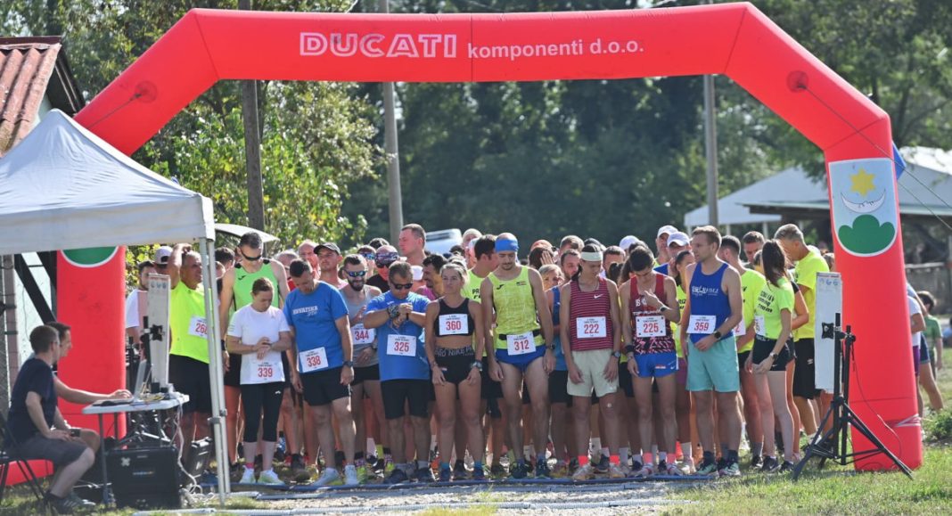 Utrka ”Cener Tri Rijeke” ove godine još ljepša i zelenija Utrka ”Cener Tri Rijeke” ove godine još ljepša i zelenija