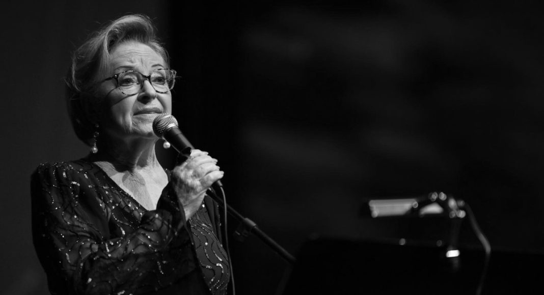 Preminula je pjevačica Gabi Novak Preminula je pjevačica Gabi Novak