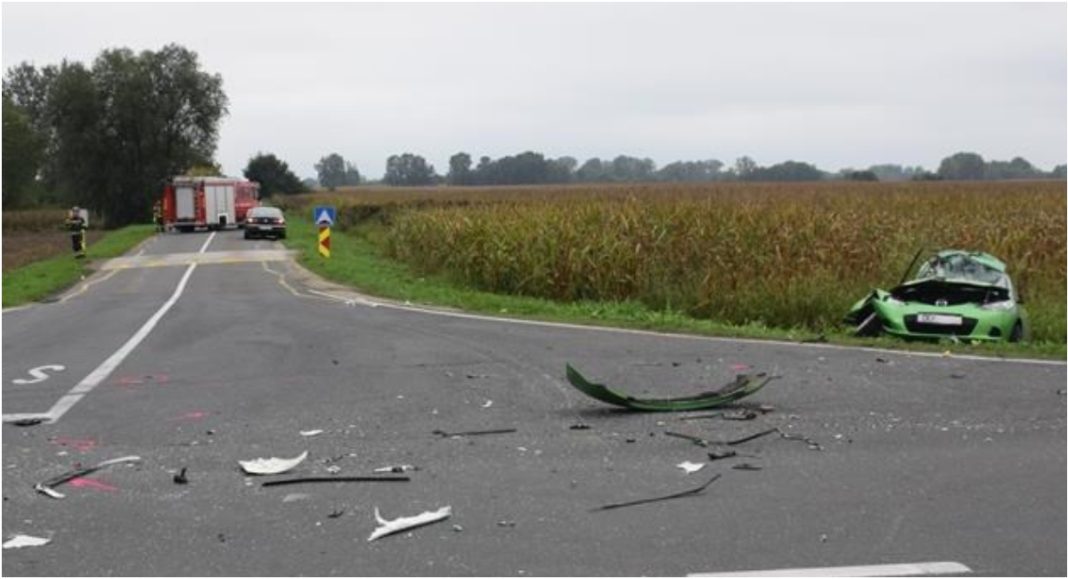Kod Male Subotice poginula 59-godišnja vozačica, 29-godišnjak uhićen zbog izazivanja nesreće Kod Male Subotice poginula 59-godišnja vozačica, 29-godišnjak uhićen zbog izazivanja nesreće