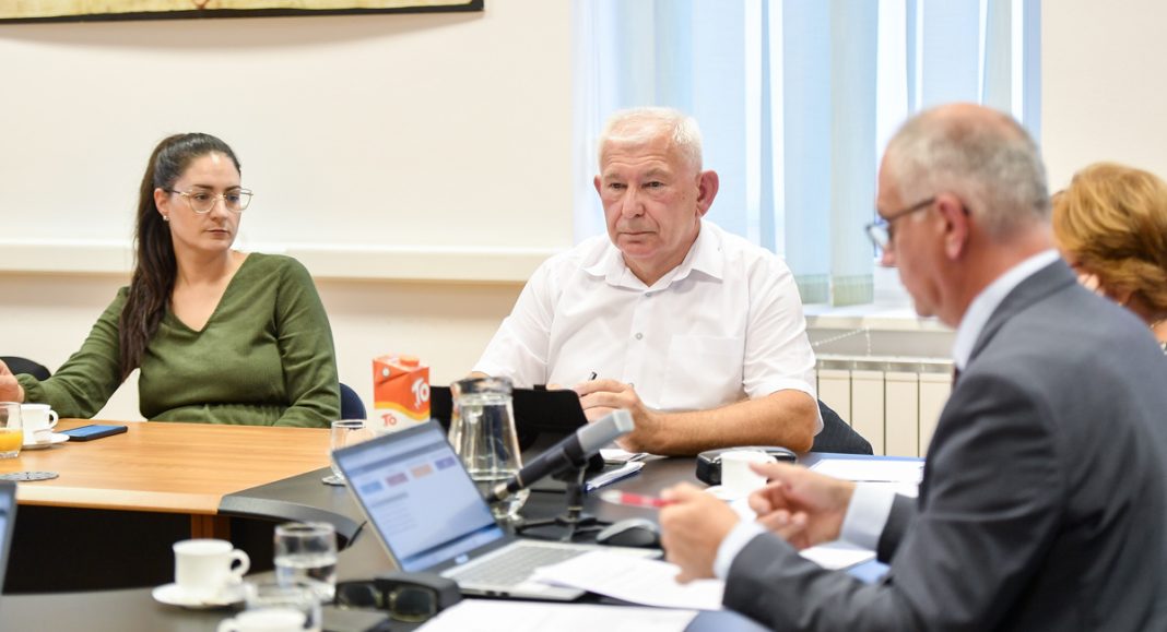 Đuro Ujlaki oprostio se od vijećnika na sjednici vijeća Grada Preloga: ‘Bila mi je iznimna čast!’ Đuro Ujlaki oprostio se od vijećnika na sjednici vijeća Grada Preloga: ‘Bila mi je iznimna čast!’