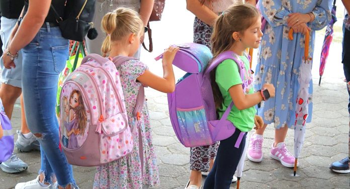 skola-ucenici-prvi-dan