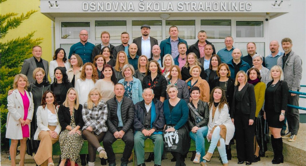 Pogledajte ovo: imaju 45 godina, a izgledaju kao da su školske klupe napustili prije 5 godina, a ne prije 30! Pogledajte ovo: imaju 45 godina, a izgledaju kao da su školske klupe napustili prije 5 godina, a ne prije 30!