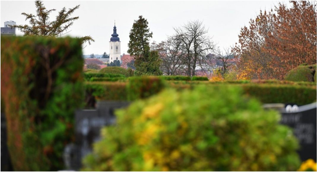 Grad Čakovec osigurao besplatan autobusni prijevoz do groblja u Mihovljanu od 30. listopada do 3. studenoga Grad Čakovec osigurao besplatan autobusni prijevoz do groblja u Mihovljanu od 30. listopada do 3. studenoga