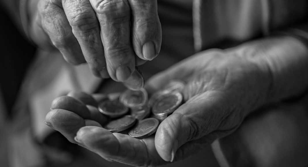 Umirovljenici dobivaju novi godišnji dodatak, za staž od 31 godine – 186 eura Umirovljenici dobivaju novi godišnji dodatak, za staž od 31 godine – 186 eura