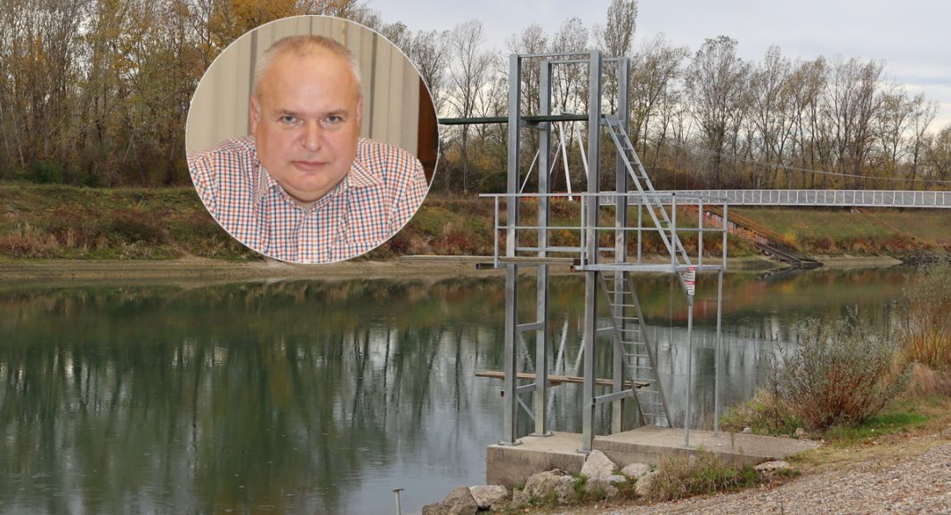 Nakon 10 godina, rušit će se bespravno izgrađena skakaonica na kanalu u Donjoj Dubravi! Nakon 10 godina, rušit će se bespravno izgrađena skakaonica na kanalu u Donjoj Dubravi!