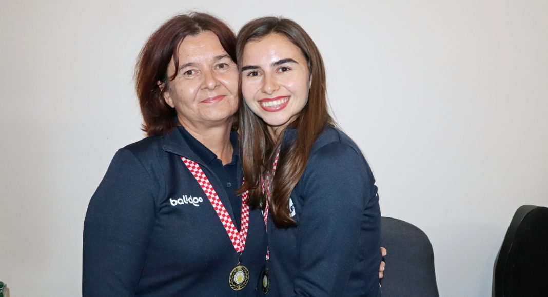 Marija i Iva Fileš, majka i kći iz Palinovca: dvije generacije, jedan vatrogasni duh! Marija i Iva Fileš, majka i kći iz Palinovca: dvije generacije, jedan vatrogasni duh!