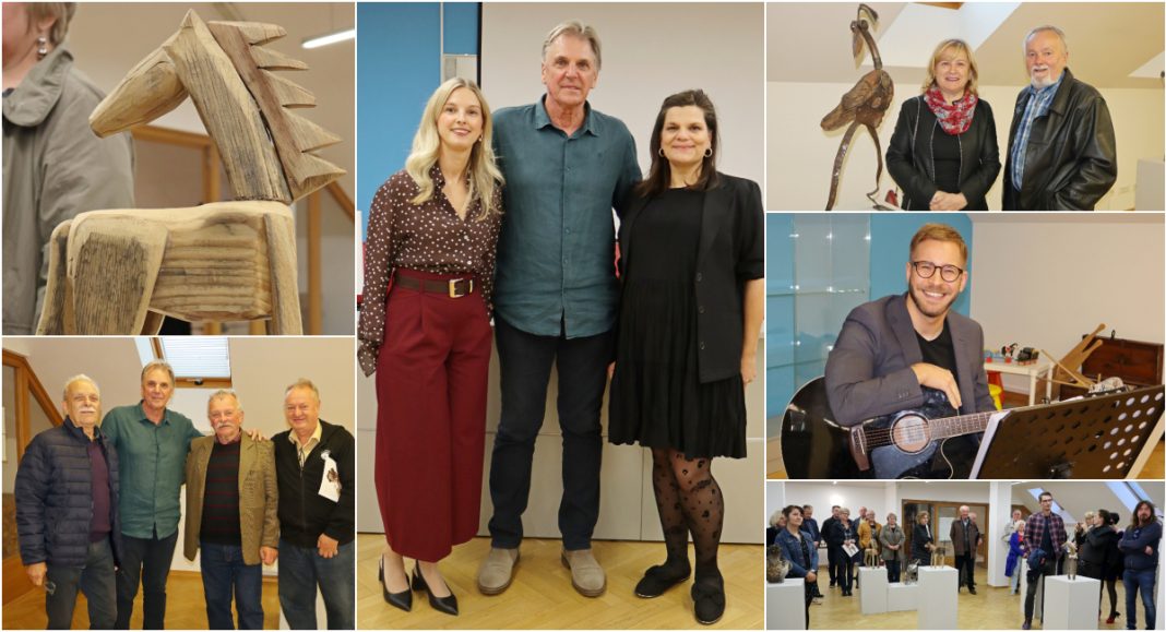 FOTO/VIDEO U Prelogu otvorena izložba Stjepana Kerovca: Impozantne skulpture konja, ptica i bikova FOTO/VIDEO U Prelogu otvorena izložba Stjepana Kerovca: Impozantne skulpture konja, ptica i bikova