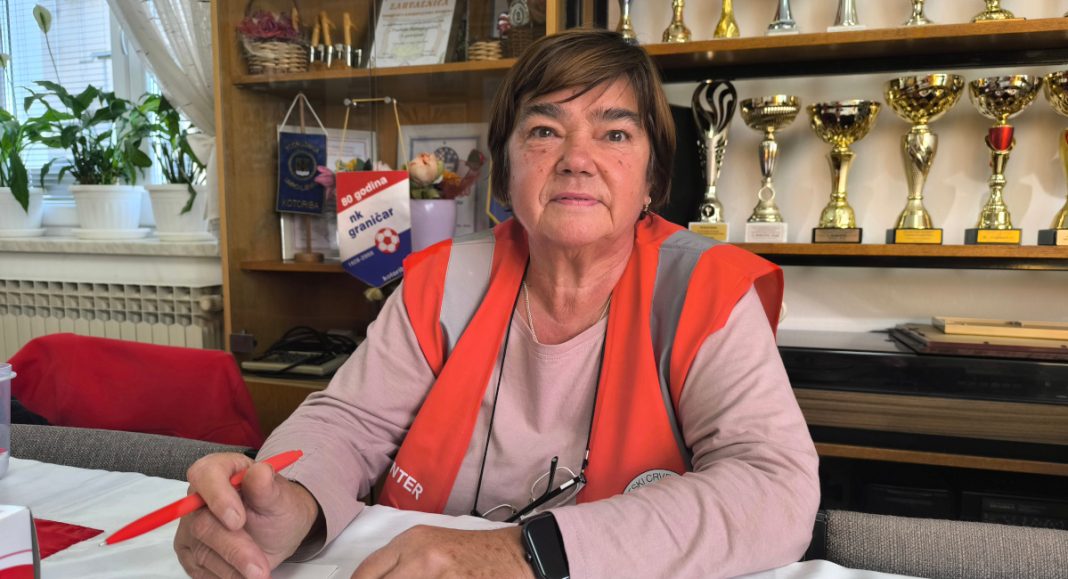 Žena velikog srca: Darinka Sović iz Kotoribe 40 godina spašava tuđe živote Žena velikog srca: Darinka Sović iz Kotoribe 40 godina spašava tuđe živote