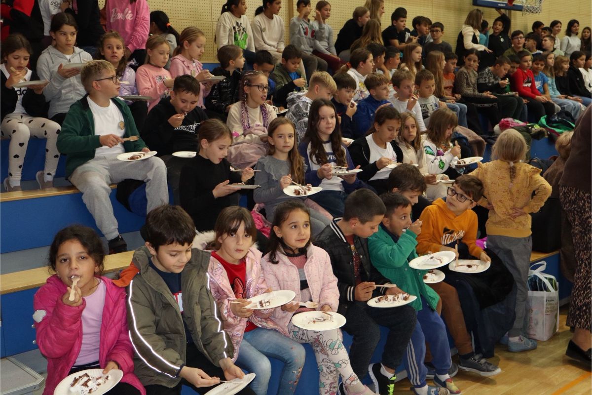 582693670 1321839819957216 2592537522666457952 n