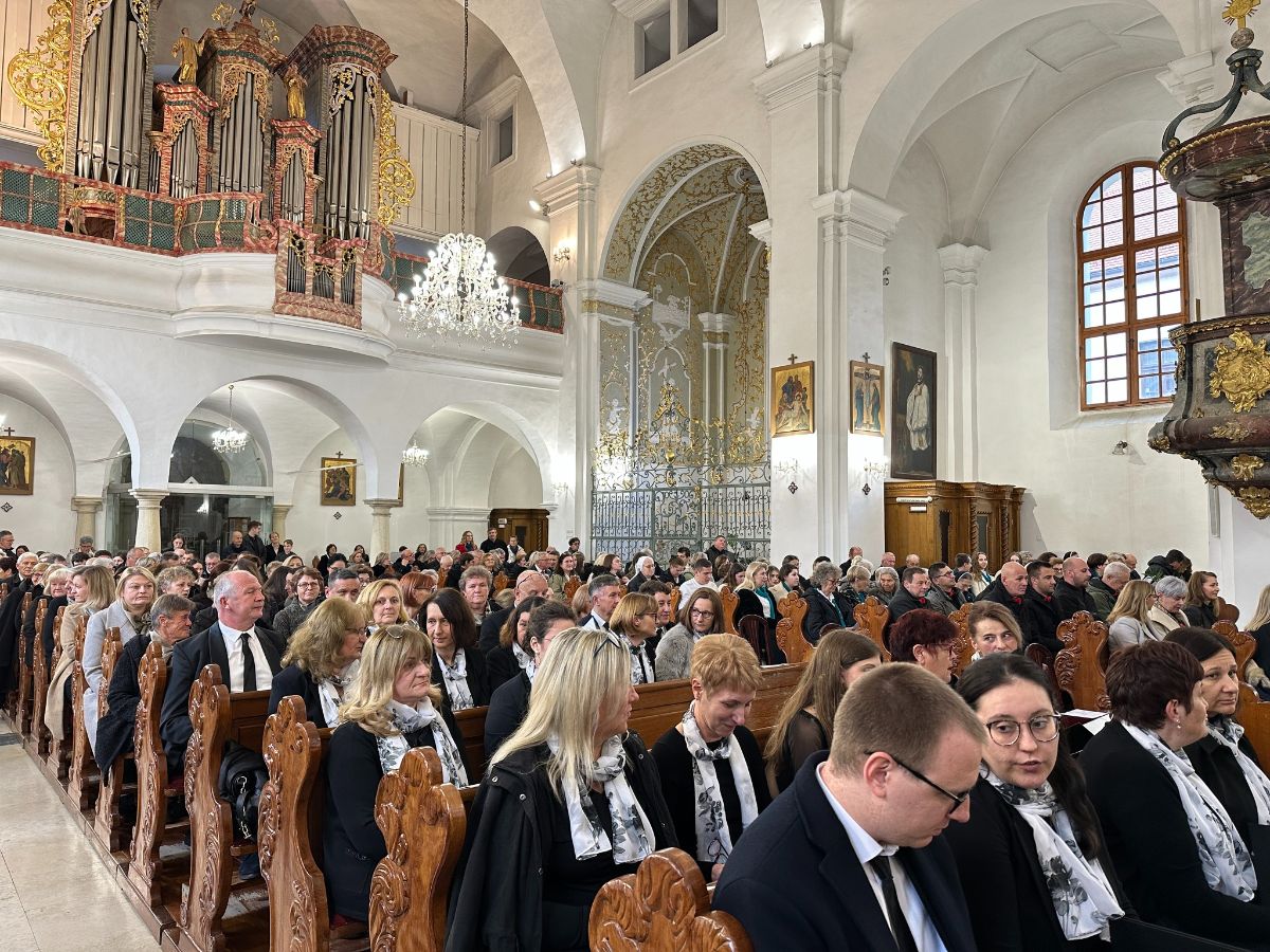 583747090 122188663682502988 729972300651084544 n