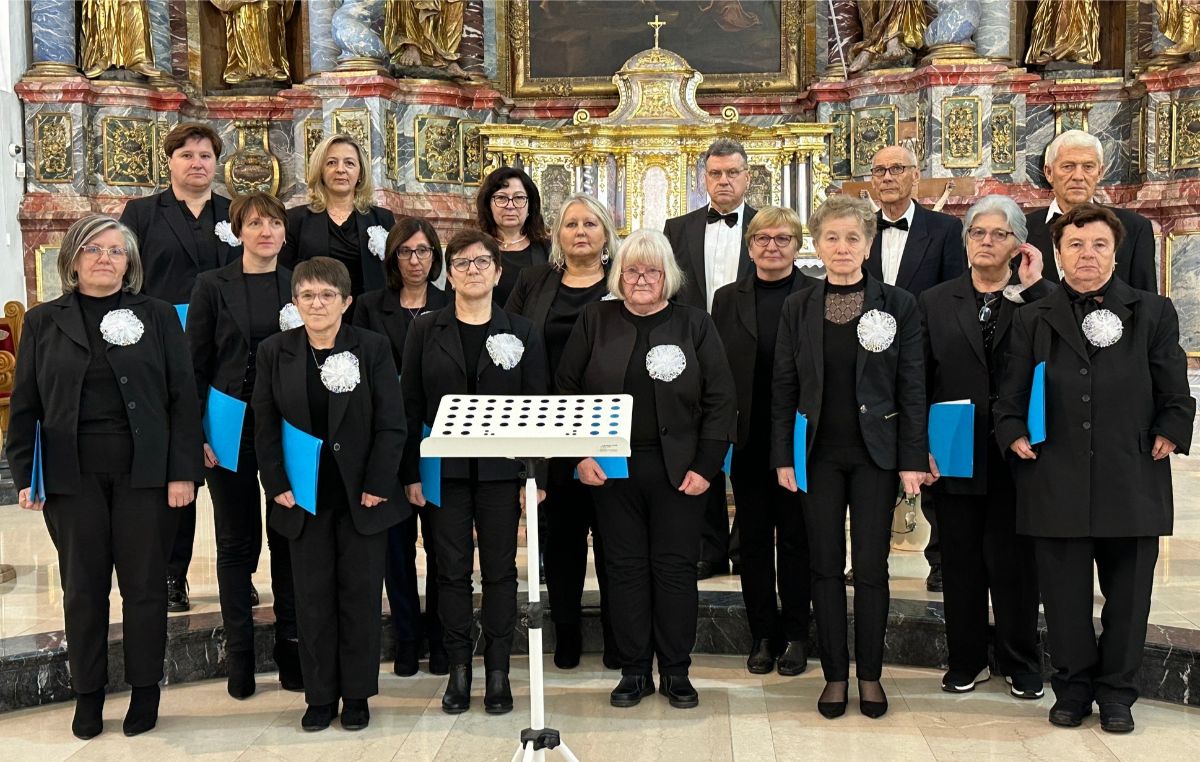 583908870 122188667402502988 453215462290348157 n