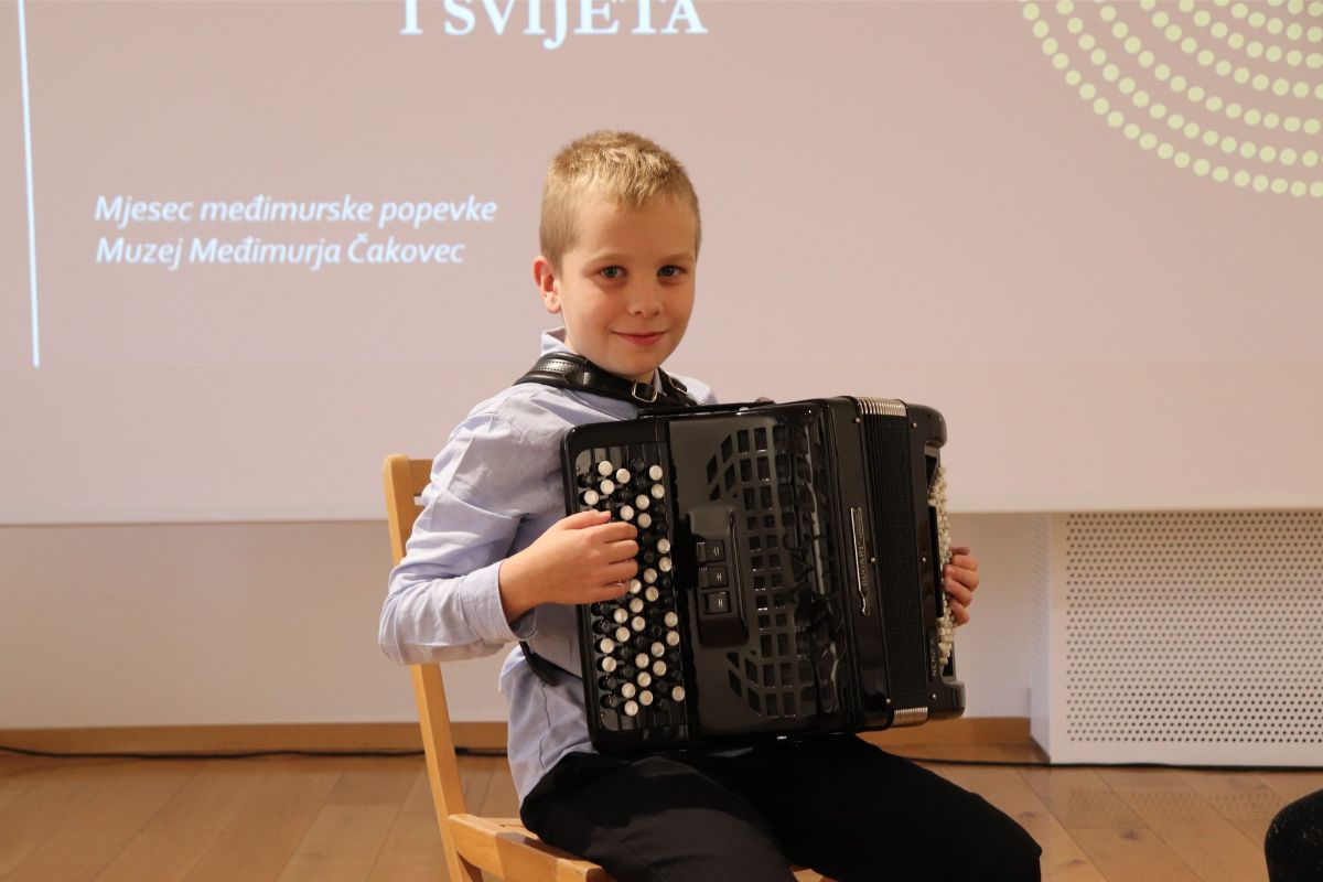 586037090 1453193023474219 1904960823982257809 n