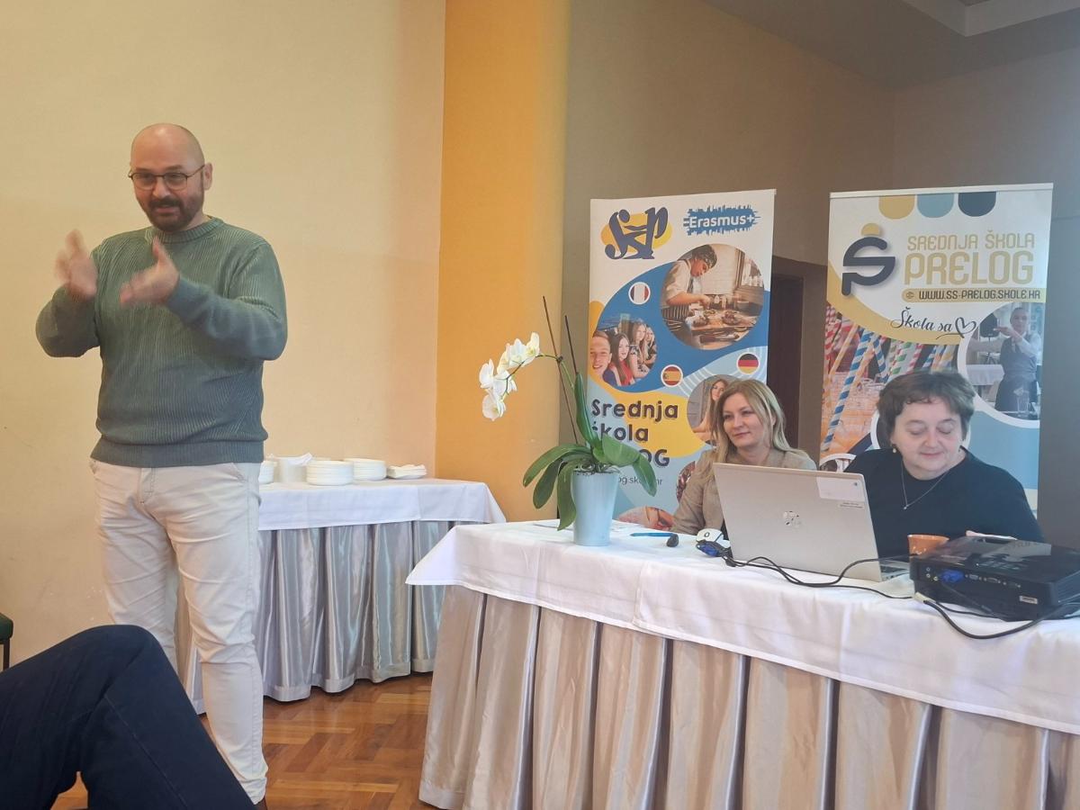 586833575 1452302816902241 7229898494828351263 n