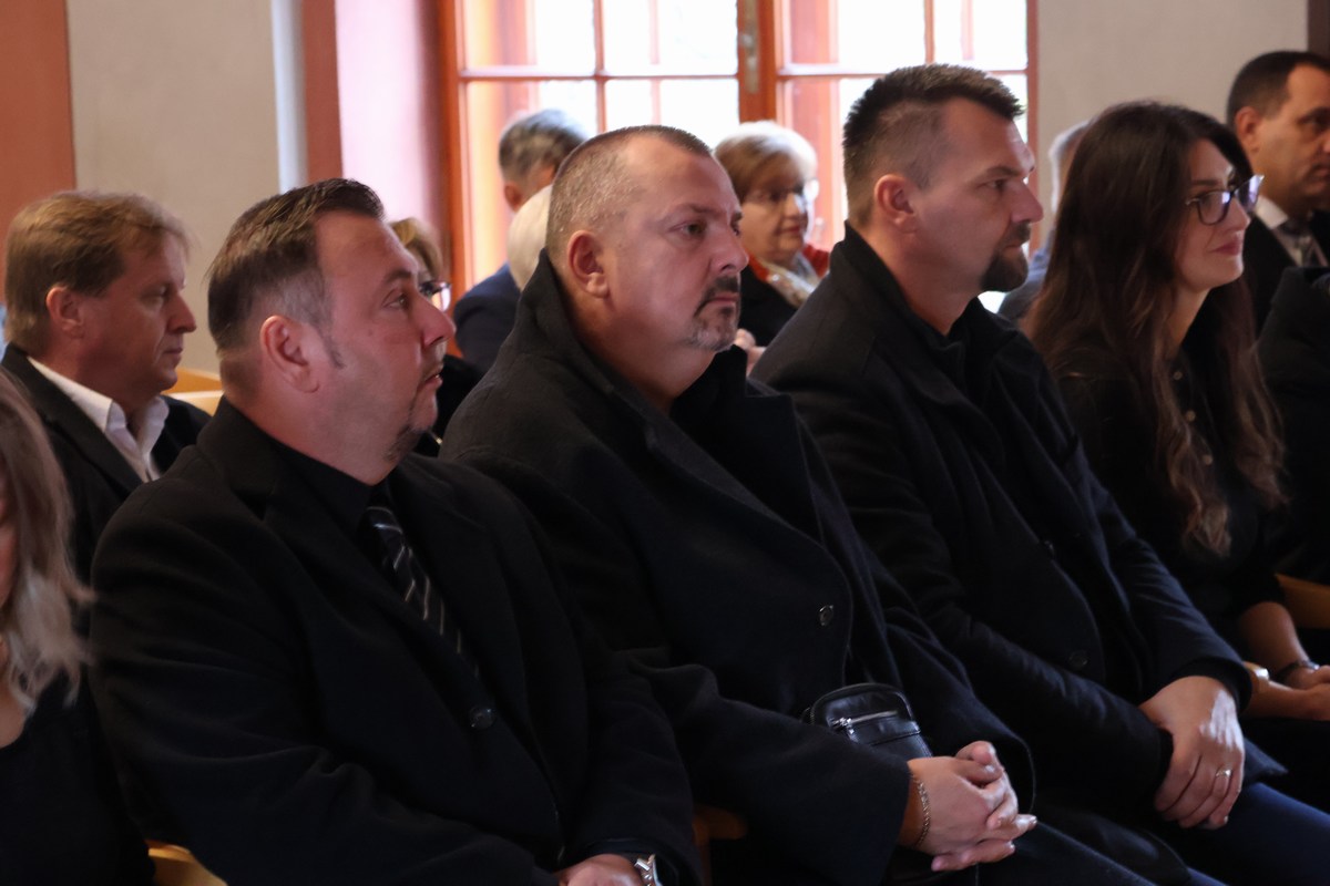 586918053 1259302876223713 6237179518994064874 n