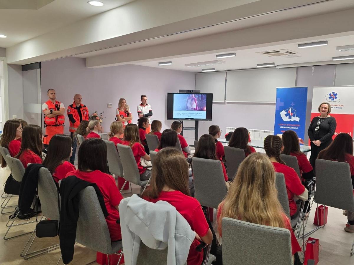 587249949 1319325516657564 4540503960802114008 n