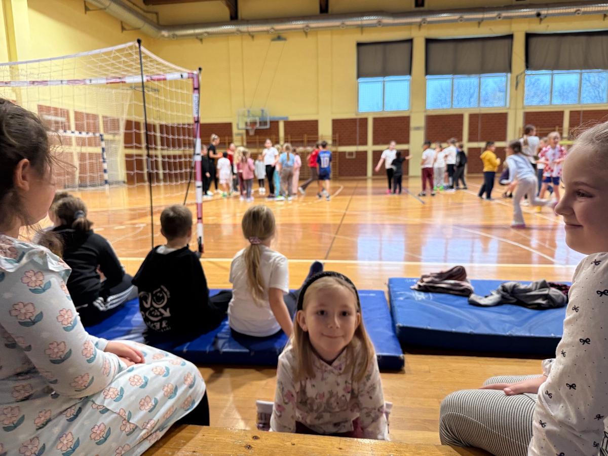 588217288 1304381681491380 4729072526975640109 n