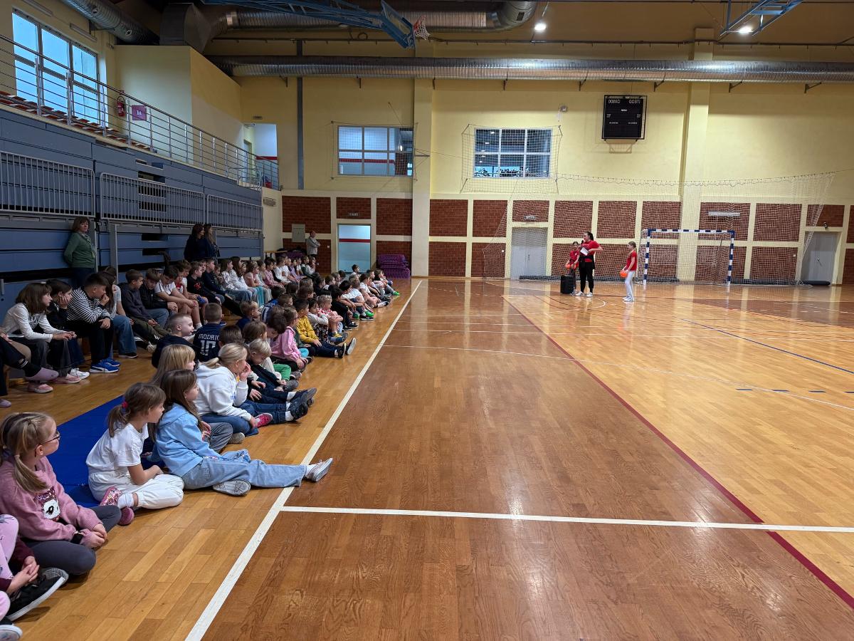 588241643 1304381458158069 81947502620913940 n