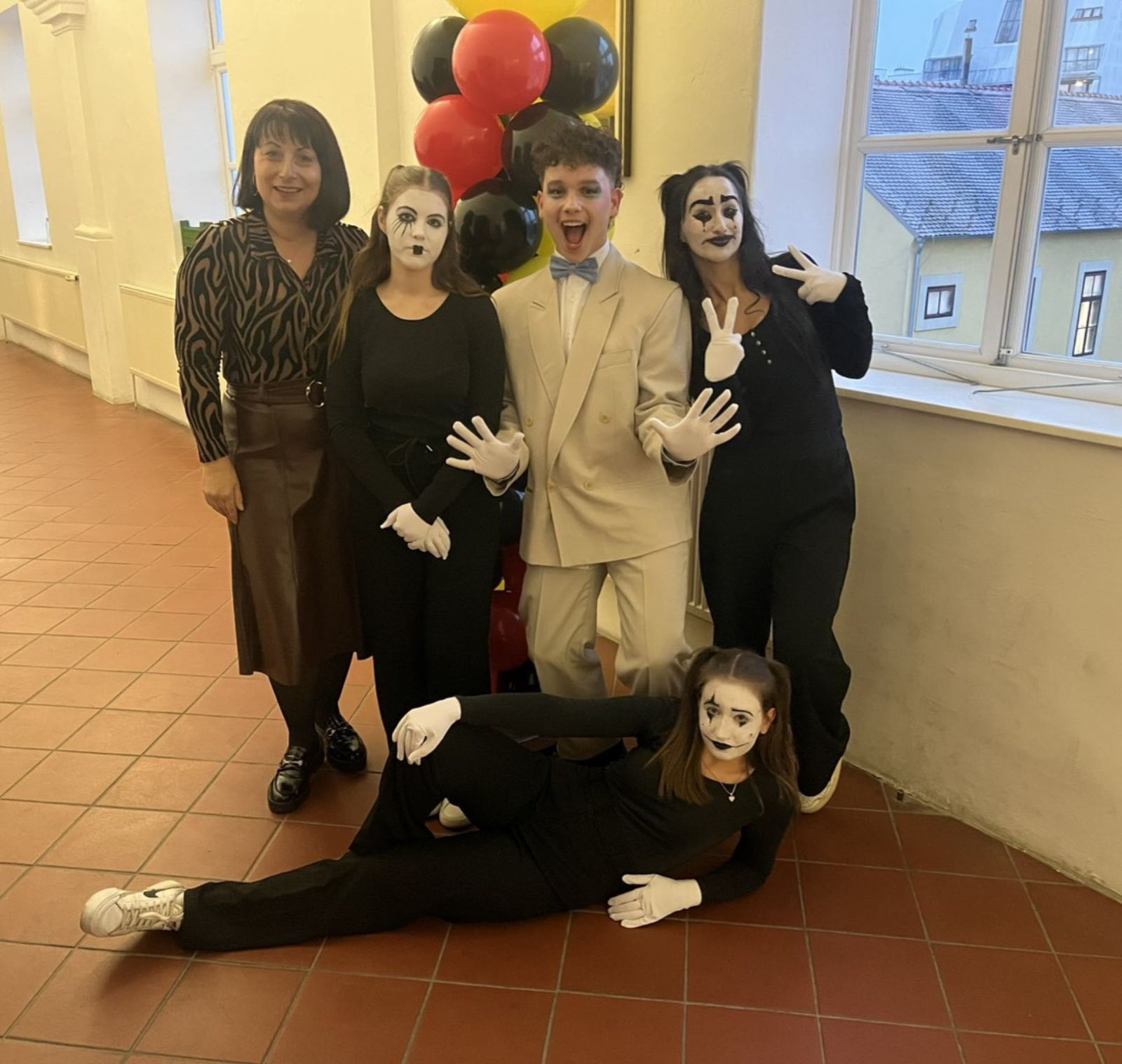 588803217 1367741538478264 1012810169454167780 n