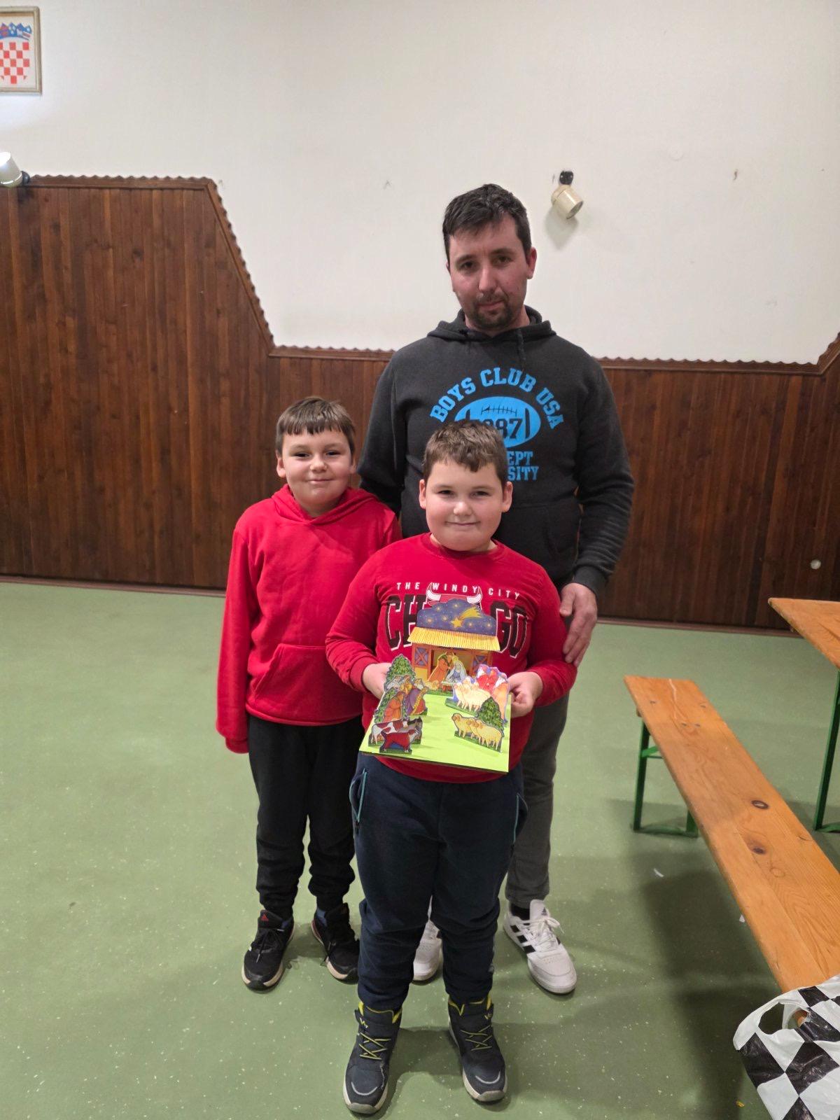 590724201 122190107702502988 3911013283782925886 n