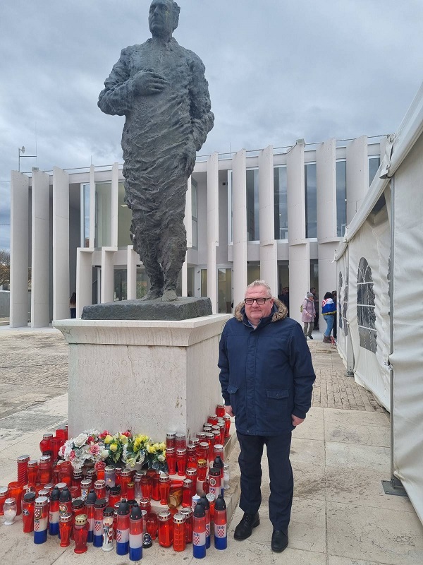 9839 71907 viberslika2025 11 1812 40 01