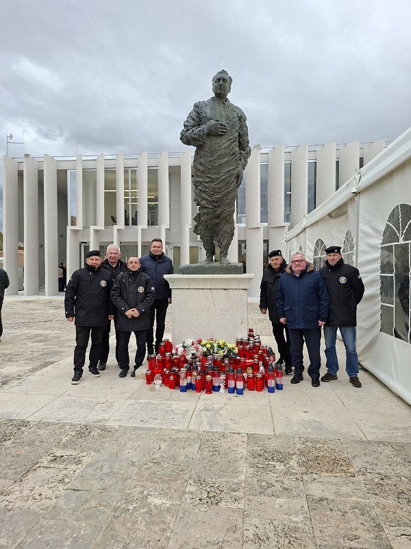 9839 71909 viberslika2025 11 1812 36 16