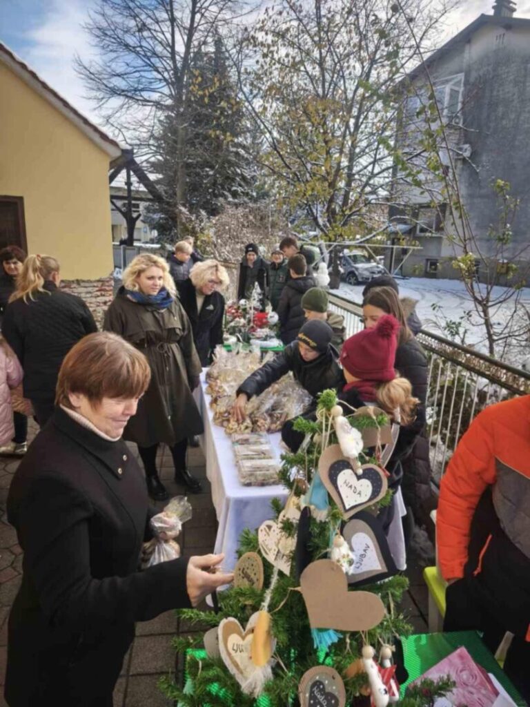 9a5257f2 74ea 4683 acfd 5483dcb6460f 768x1024