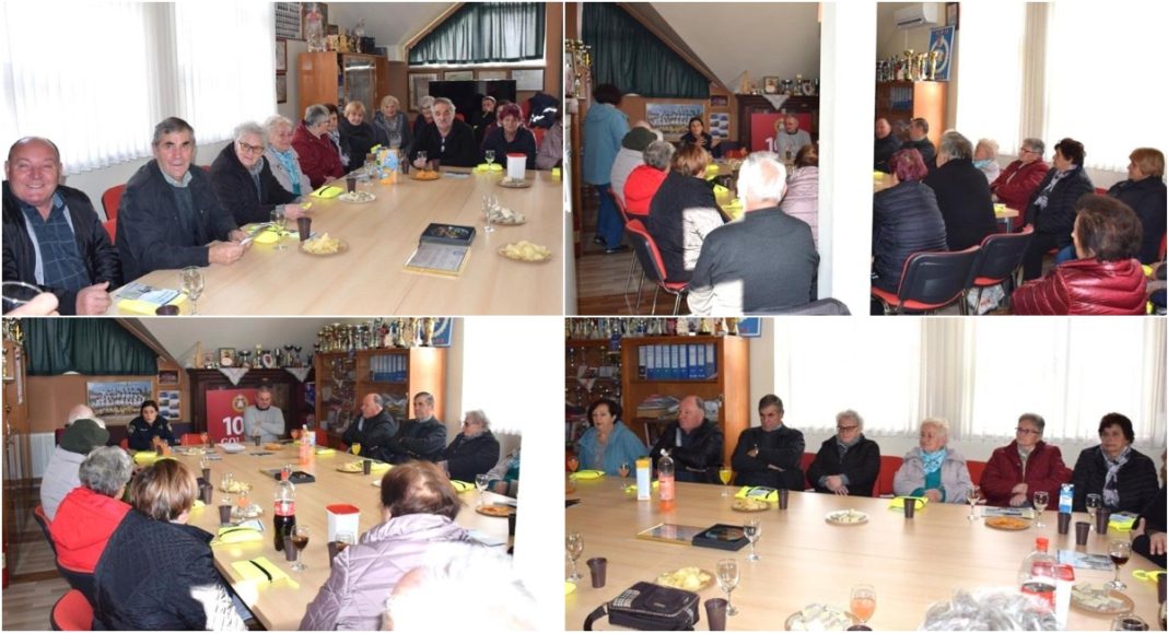 FOTO U Mihovljanu održano predavanje „Ne želim biti žrtva u prometu“ za članove Podružnice umirovljenika FOTO U Mihovljanu održano predavanje „Ne želim biti žrtva u prometu“ za članove Podružnice umirovljenika