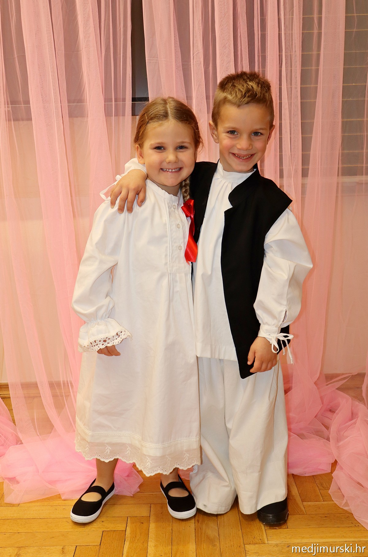 Ema Pokos i Vigo Vuk1