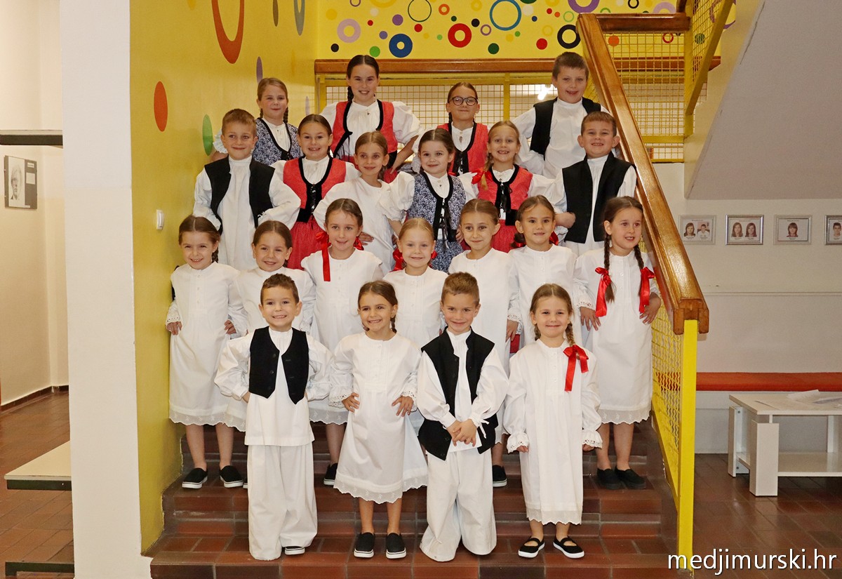 Ema Pokos i Vigo Vuk6