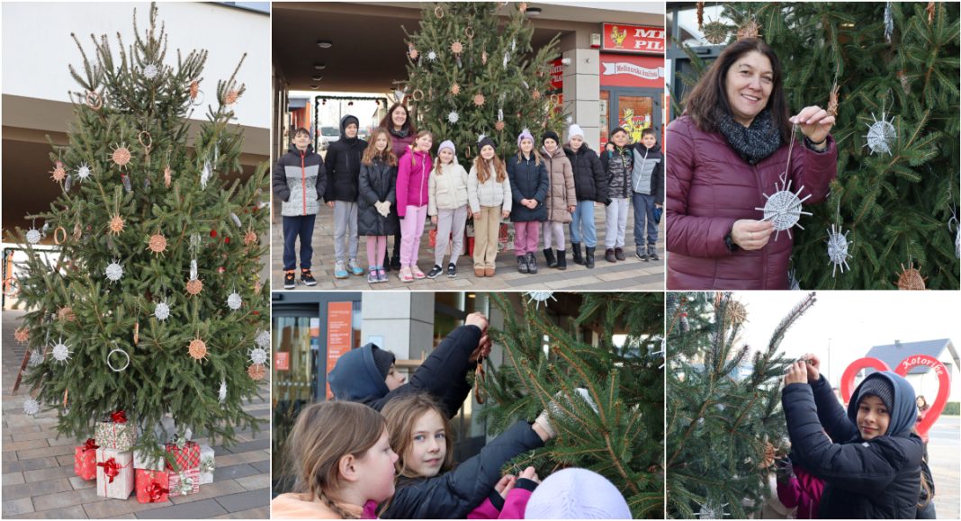 FOTO Učenici izradili ukrase od vrbove šibe i ukrasili bor u centru Kotoribe! GLAVNA