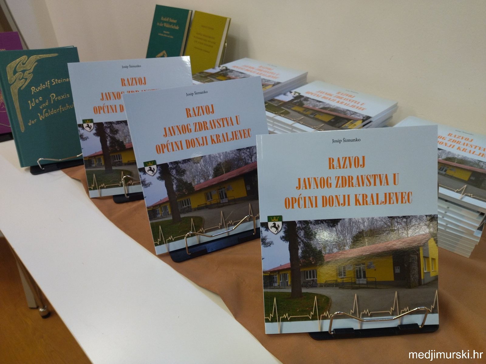 IMG 1e631fdf83bdcf352e679b75b19444f6 V