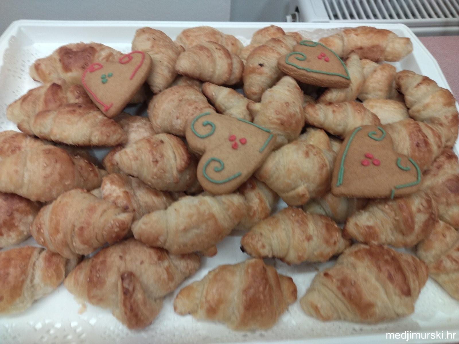 IMG 2a81b88a6e7adfa395ada7c91f1a6a54 V