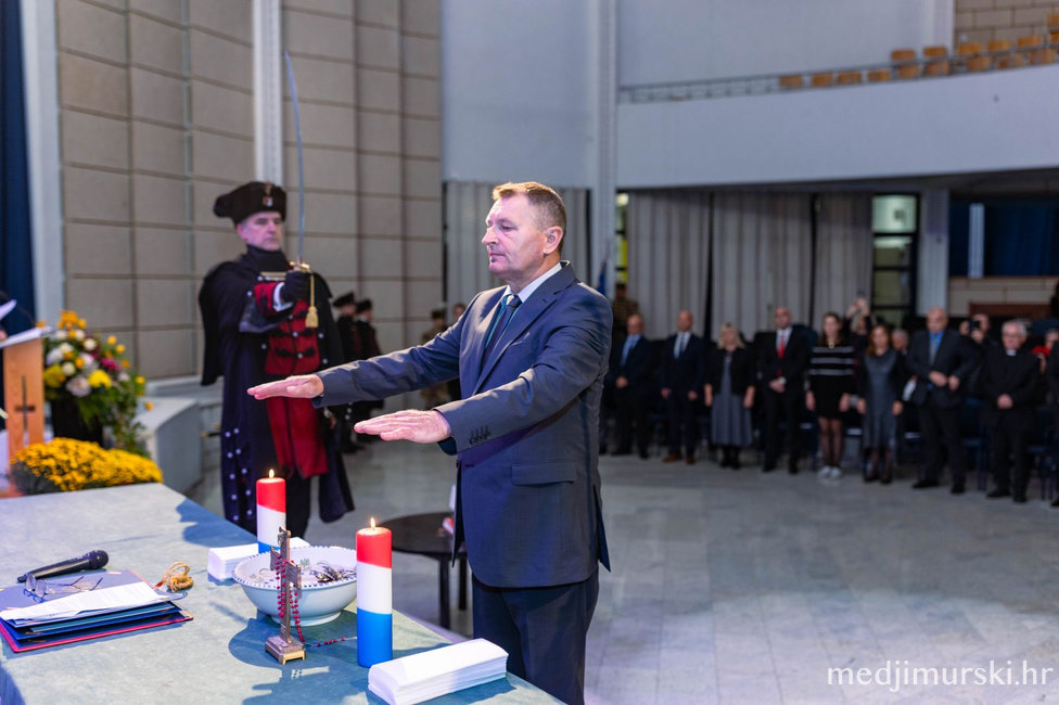 IMG 318bccf670f910440ebb13b98705d640 V result