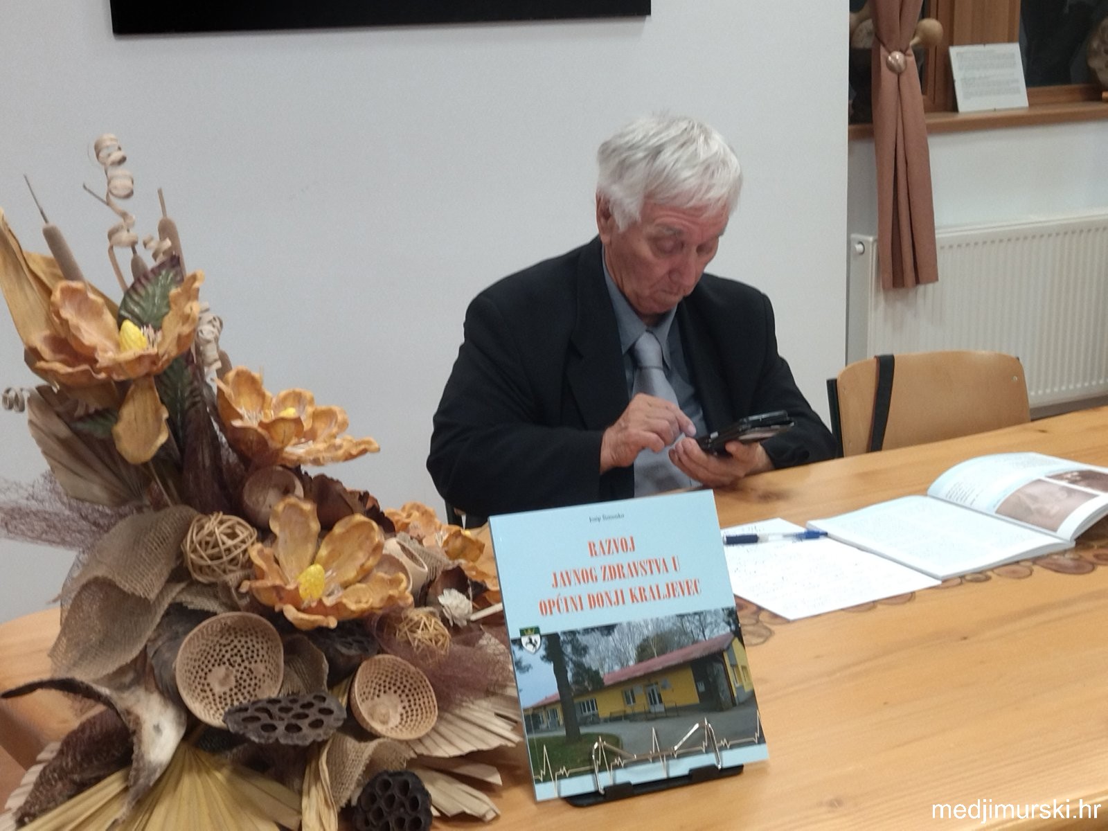 IMG 67fab4947df2d31eb25d22eb438a1da4 V