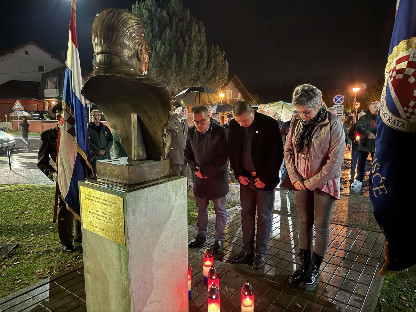 IMG 8cbc89cb0183180b4b782cf6e01b9355 V