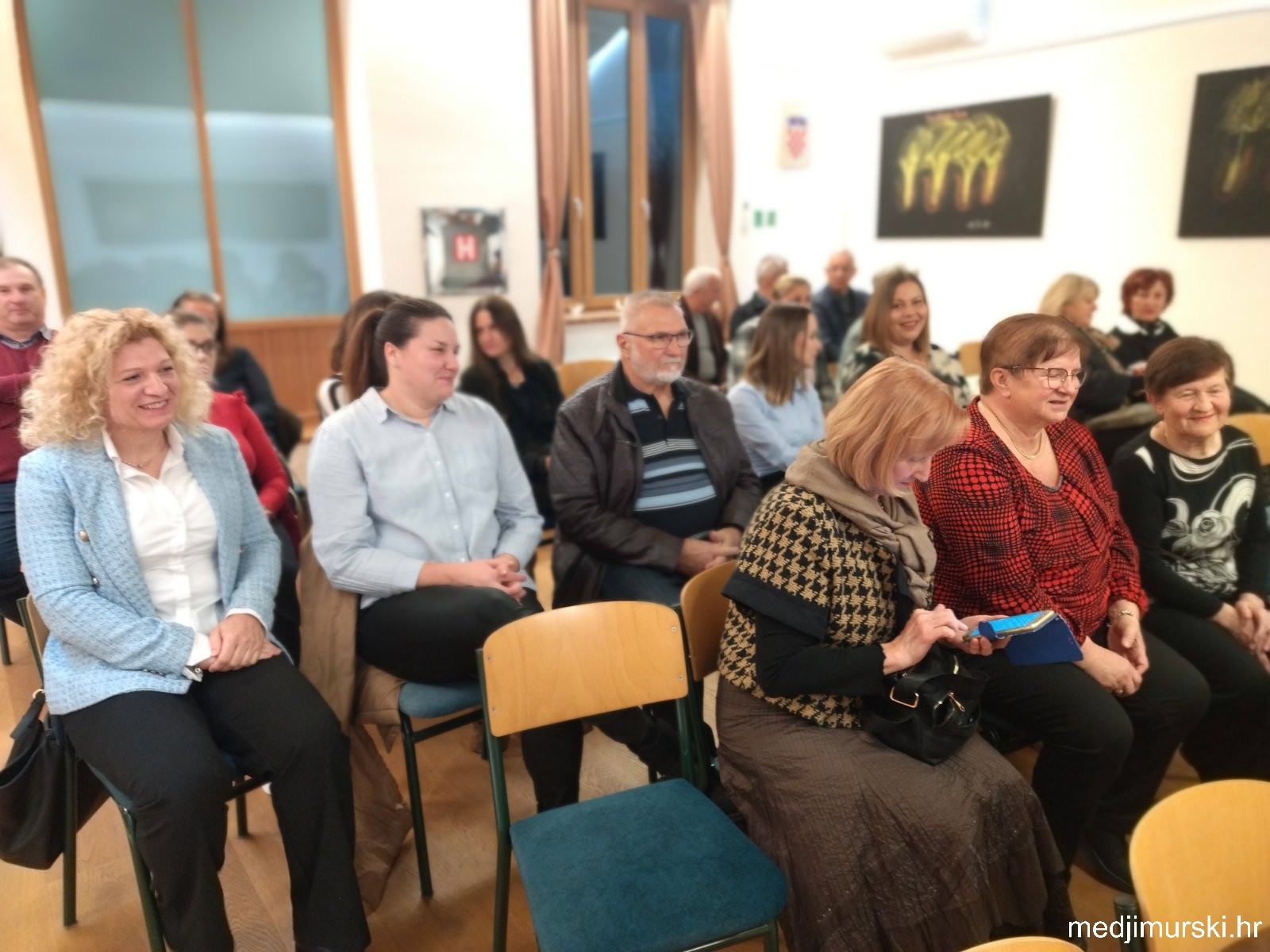 IMG b25b900b8af78651e7bd5950f5122730 V