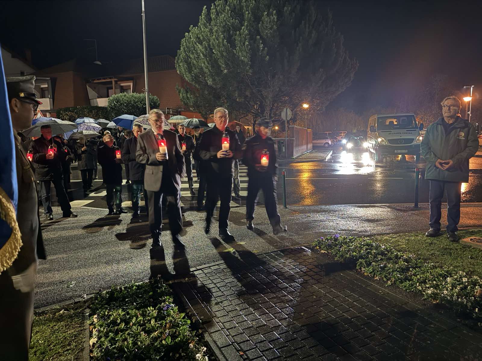 IMG b9239c413759d5173a027a980964eb6f V