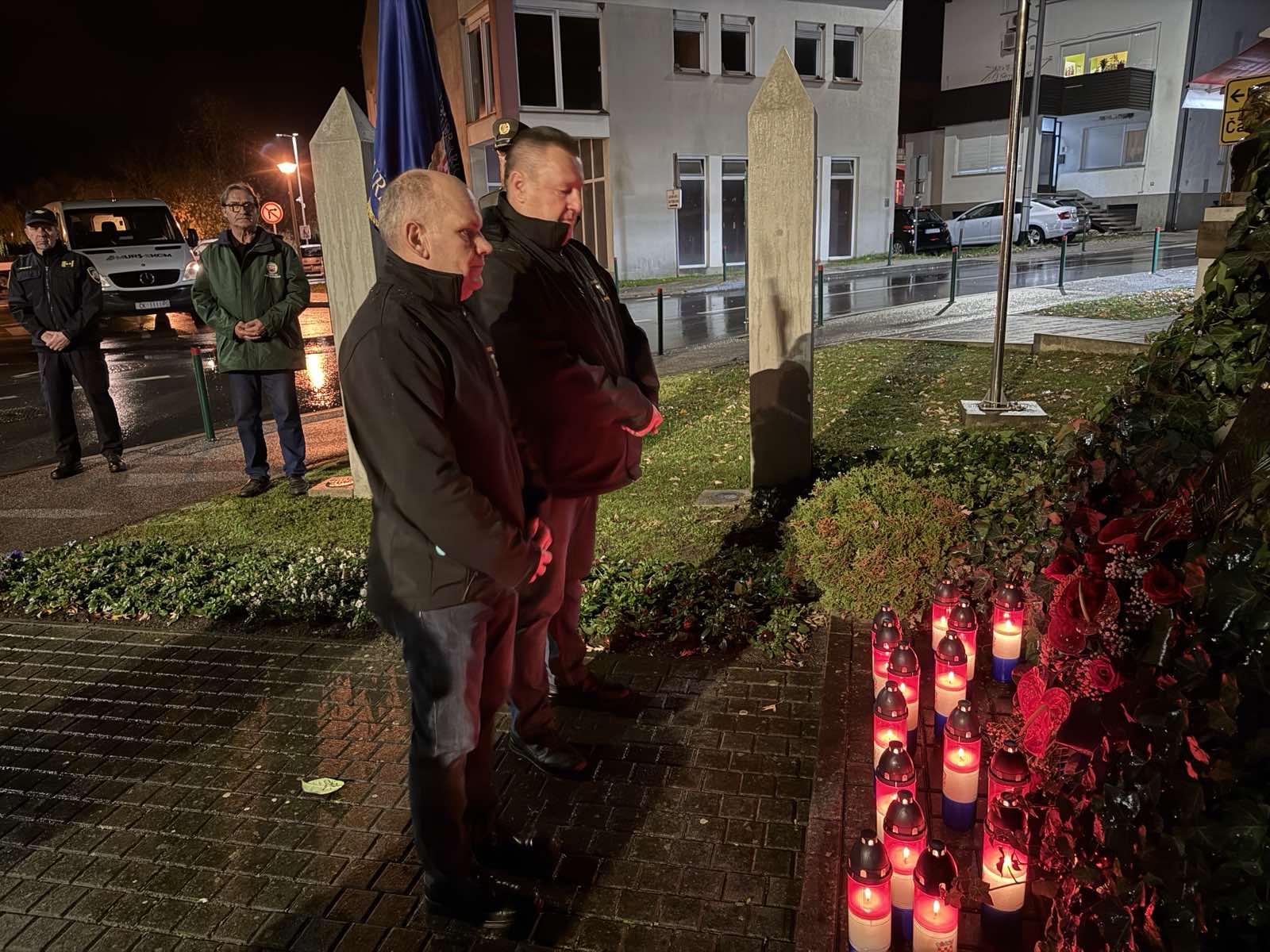 IMG f121c026d0931cdc3d268406c9582094 V