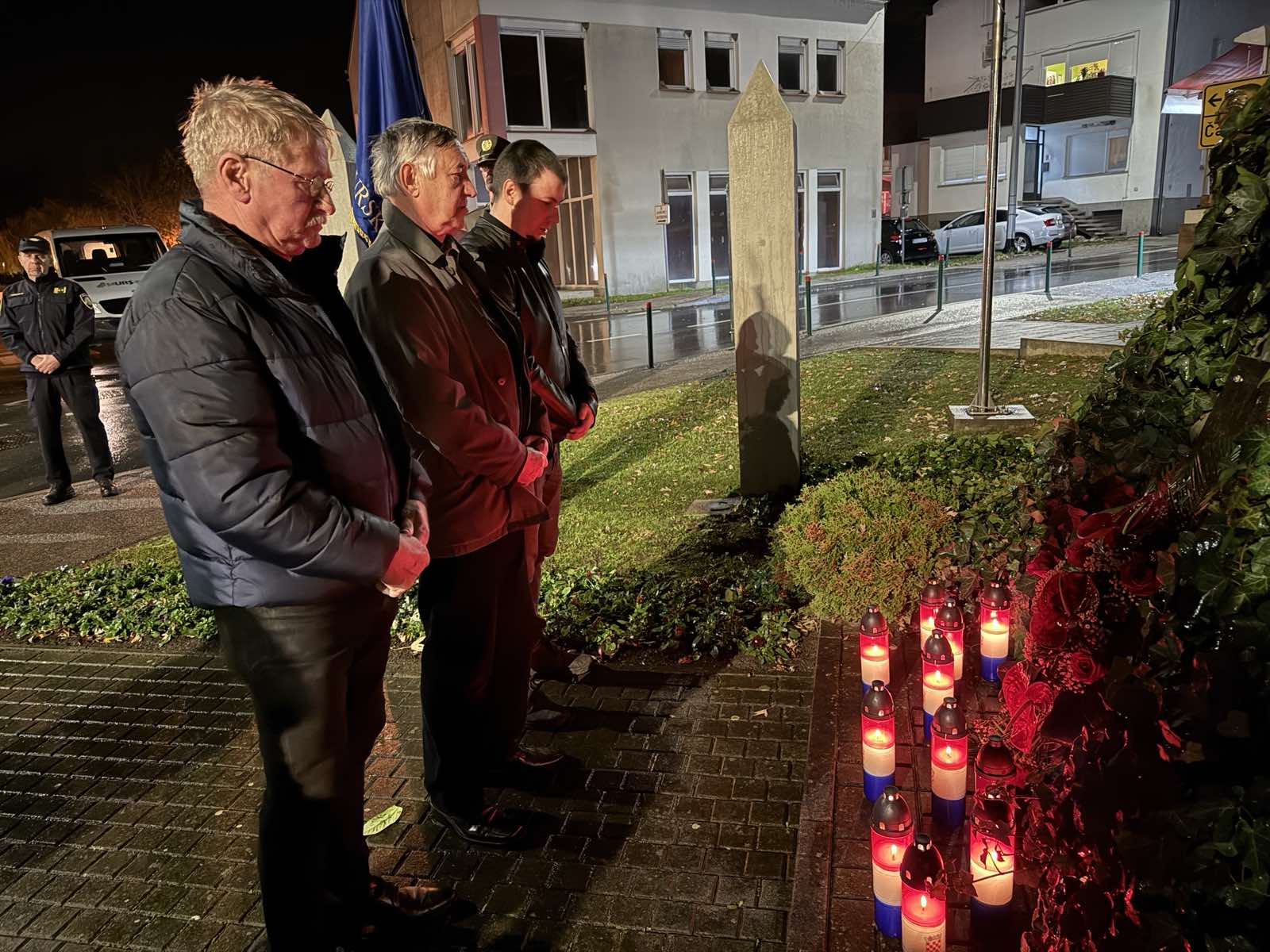 IMG ff0d8dbedd9acf596b37b3f14be65c39 V